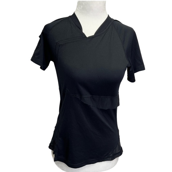 Lululemon Black V-Neck Short Sleeve Workout T-shirt Size 4 - Picture 1 of 9